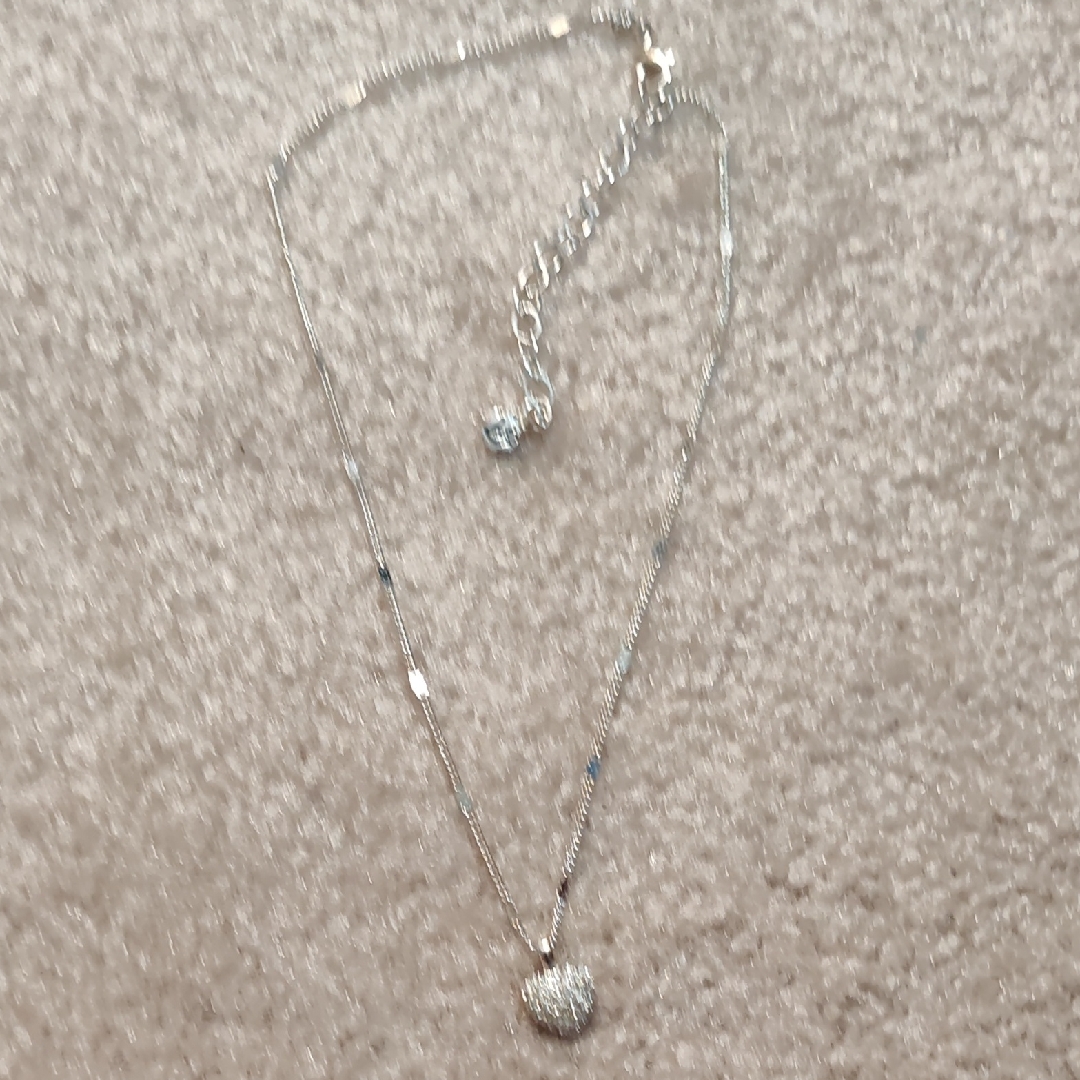 Vera Bradley Silver Sparkle Heart Necklace 18$